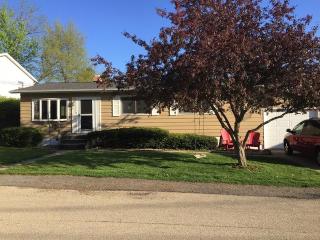 228 May Ct, Nelson, IL 61021-2044