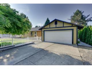 430 3rd St, Yamhill, OR 97148-8611