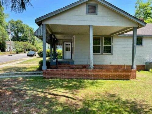 406 Academy St, Barnwell, SC 29812-2512