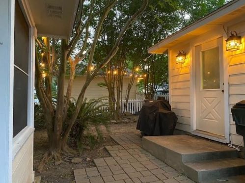 5781 Mcnaughton, Uhland TX 78640-9257 exterior