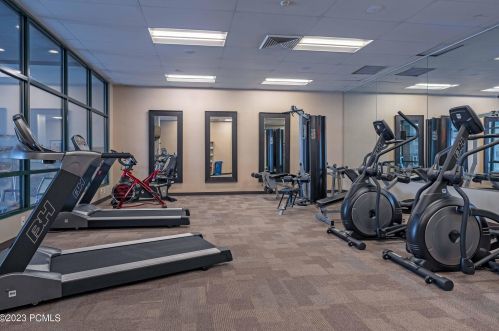 1456 Newpark Blvd, Park City UT  84098-7980 exterior