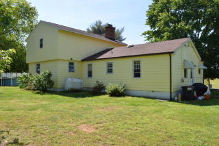 76 Oyster House Cir, Burgess, VA 22432-2123