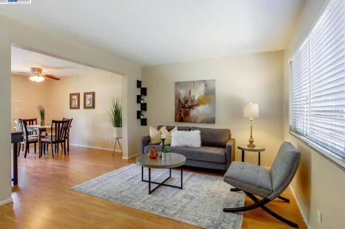 4136 Ravenwood Pl, Hayward, CA 94546-6016