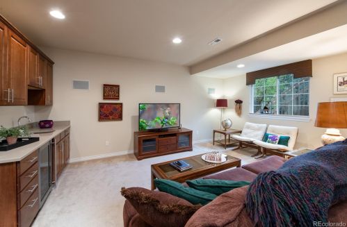 6747 Phillips Pl, Englewood CO 80112-3350 exterior