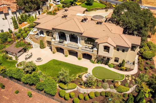 5001 Gresham Dr, Folsom, CA 95762-7703