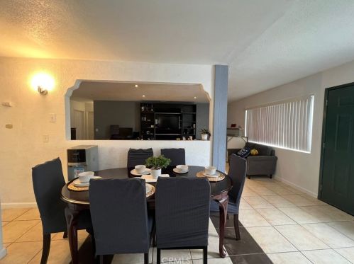 5449 Beach St, Riverside, CA 92509-3730