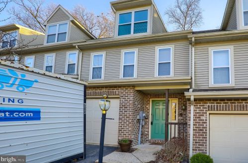 39 Westpointe Dr, Ephrata, PA 17522-3002
