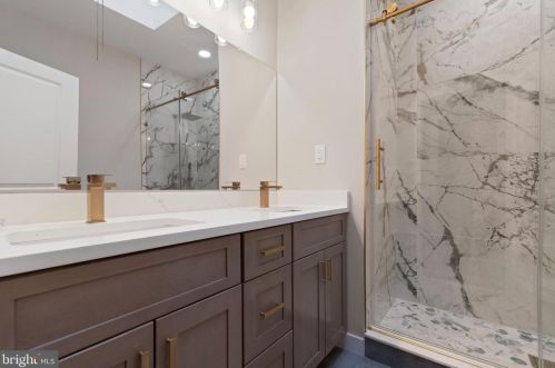 5714 16 St, Philadelphia PA  19141-1702 exterior