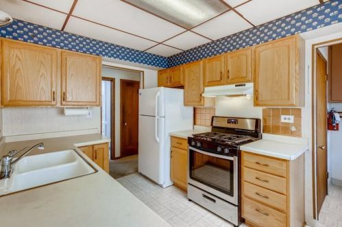 1116 James Ave, Saint Paul MN  55105-2917 exterior