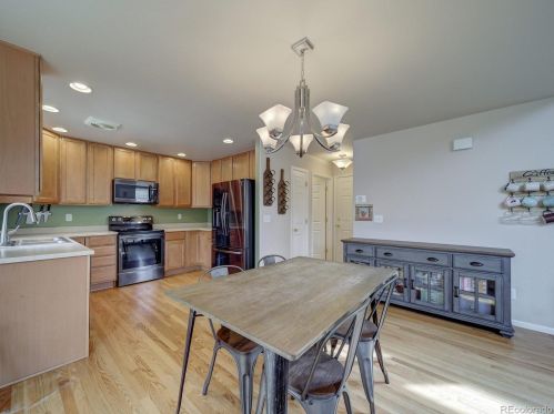 4875 Eaton Park Way, Aurora CO 80016-4292 exterior