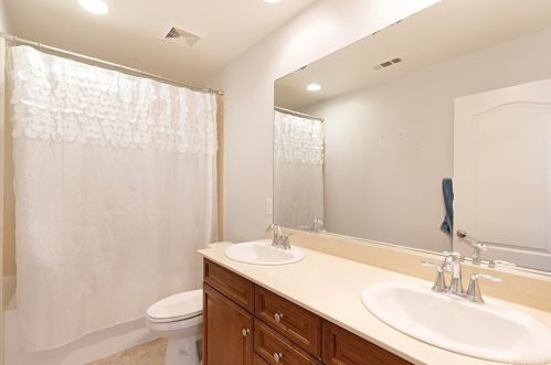 155 Pathway, Irvine CA  92618-8846 exterior