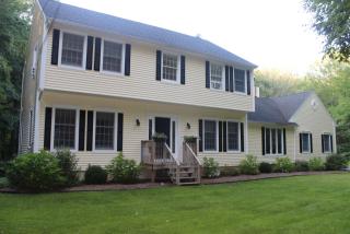 142 Gavitt Rd, Winsted, CT 06063-1115