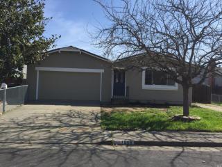 1954 Finch Way, Fairfield CA  94533-2312 exterior