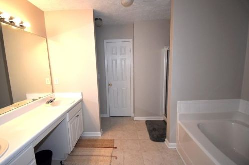 1621 Jackson Way, Atlanta GA  30318-0655 exterior