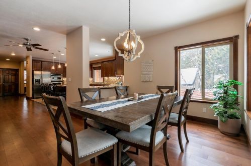 10970 Palisades Dr, Truckee CA  96161-3188 exterior