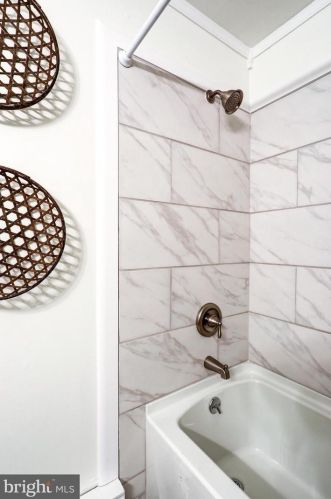 536 Friendship Ave, Lancaster PA  17601-4416 exterior