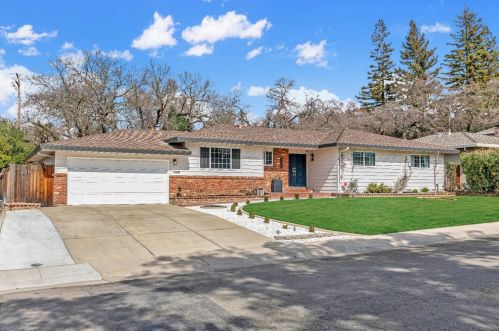 7005 Mercedes Ave, Citrus Heights, CA 95621-5421