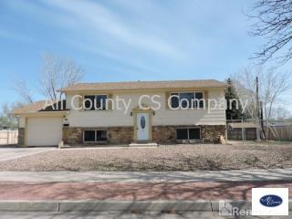 2704 Arlington Dr, Colorado Springs, CO 80910-1930