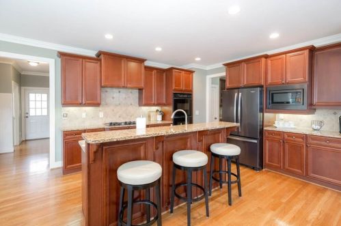 205 Kobuk Ct, Holly Springs, GA 30114-5835