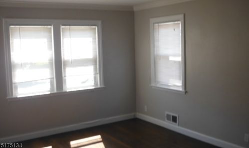 74 Lakewood Ter, Bloomfield, NJ 07003-3724