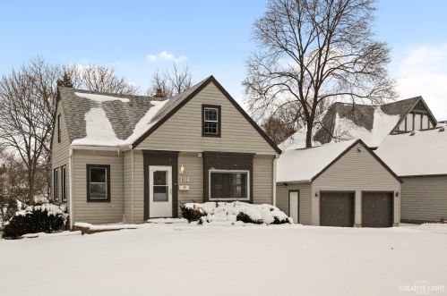 334 55th St, Willowbrook IL  60514-3015 exterior