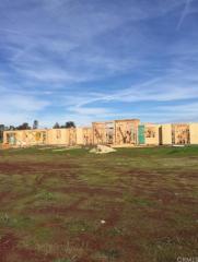 12526 Richert Ave, Tivy Valley, CA 93657