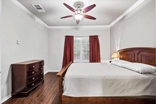 2402 Southlake Ct, Irving TX 75038-5654 exterior