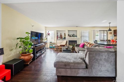 45441 Pickford Ave, Lancaster CA 93534-5147 exterior