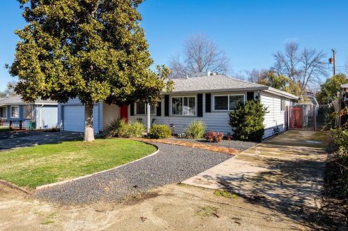 7018 Kinney St, Citrus Heights, CA 95662-2810