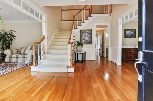 121 Ridgetree Ln, Marietta, GA 30068-3843