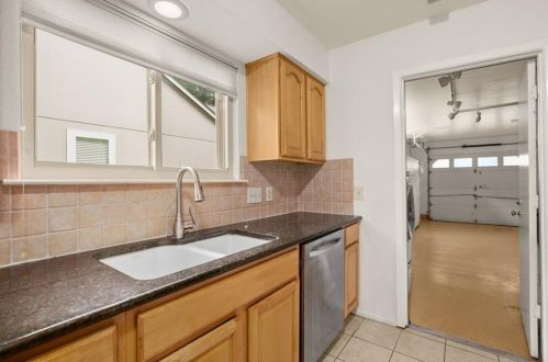 2811 Firecrest Dr, Austin TX  78748-5127 exterior