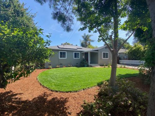250 Vincent Dr, Mountain View, CA 94041-2210