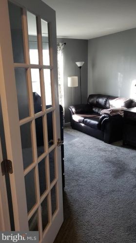 80 Sundance Dr, Trenton NJ 08619-3968 exterior