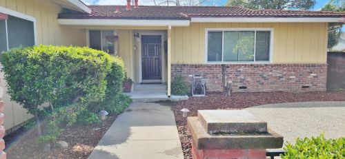 1812 Marcus Dr, Modesto, CA 95355-2211