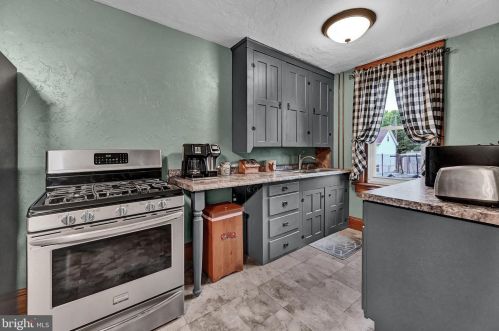 730 Baltimore St, Hanover, PA 17331-4126