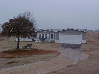 1321 Meadow View Ln, Blanchard, OK 73010-9022