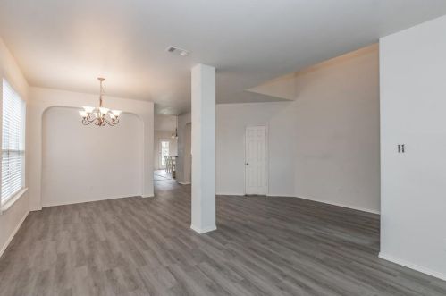 5805 Pearl Oyster Ln, Fort Worth TX  76179-7563 exterior