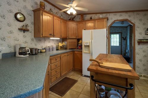 32 Eden Trl, Hinsdale, NH 03451-2071