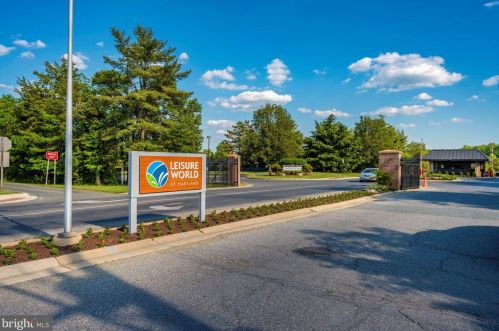 8 Pimlico Ct, Silver Spring MD 20906-1421 exterior