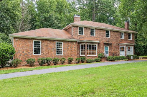 201 Pembroke Dr, Washington, GA 30673-2109