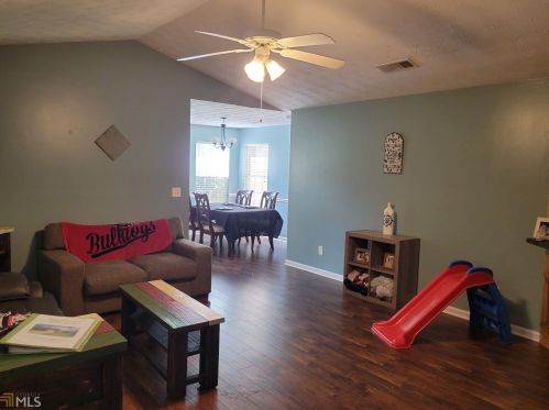 68 Tomkins Creek Trl, Forsyth, GA 31029-4767