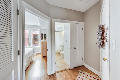 3404 Bell Ave, Chicago, IL 60608-6011