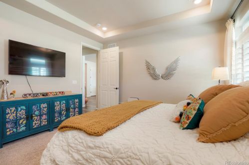 5019 Quatar St, Denver CO  80019-3556 exterior