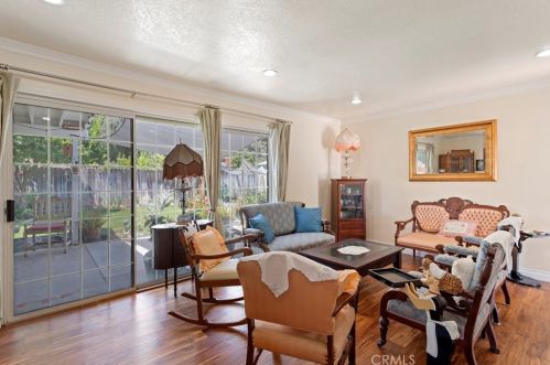 233 Doyle Ave, Redlands, CA 92374-2332