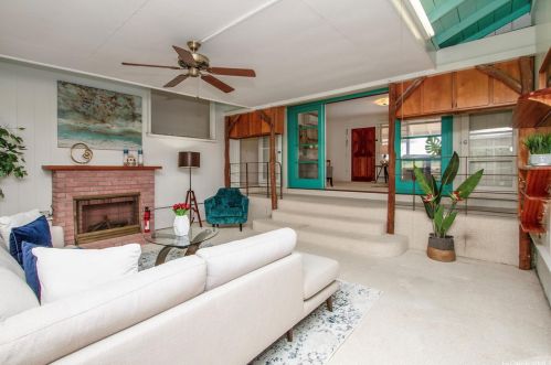 5212 Liwai St, Honolulu, HI 96821-1635