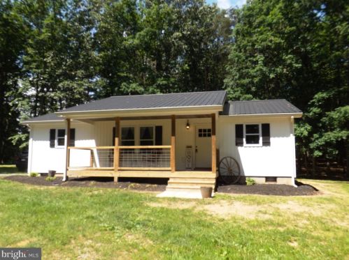 348 Ponds Ct, Berkeley Springs WV  25411-6514 exterior