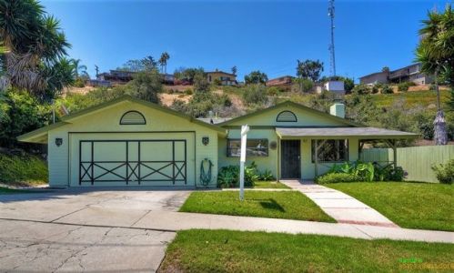 2465 Sarbonne Dr, Oceanside, CA 92054-5737