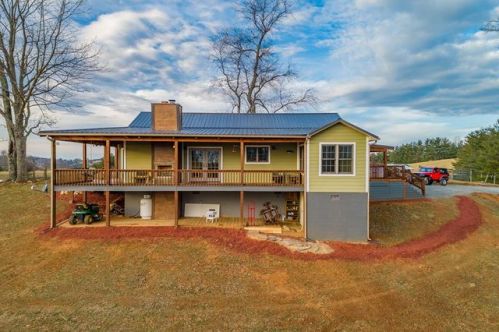 1357 Old Quaker Rd, Meadowcreek, VA 24333-5521