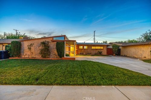 45847 Kingtree Ave, Lancaster, CA 93534-1465