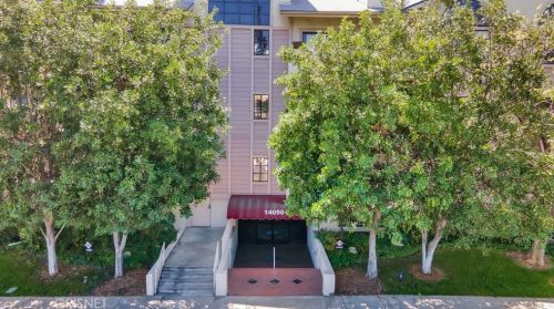 14050 Magnolia Blvd, Van Nuys CA  91423-1250 exterior